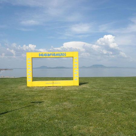 Holiday Homes In Balatonmariafuerdo 48114 外观 照片