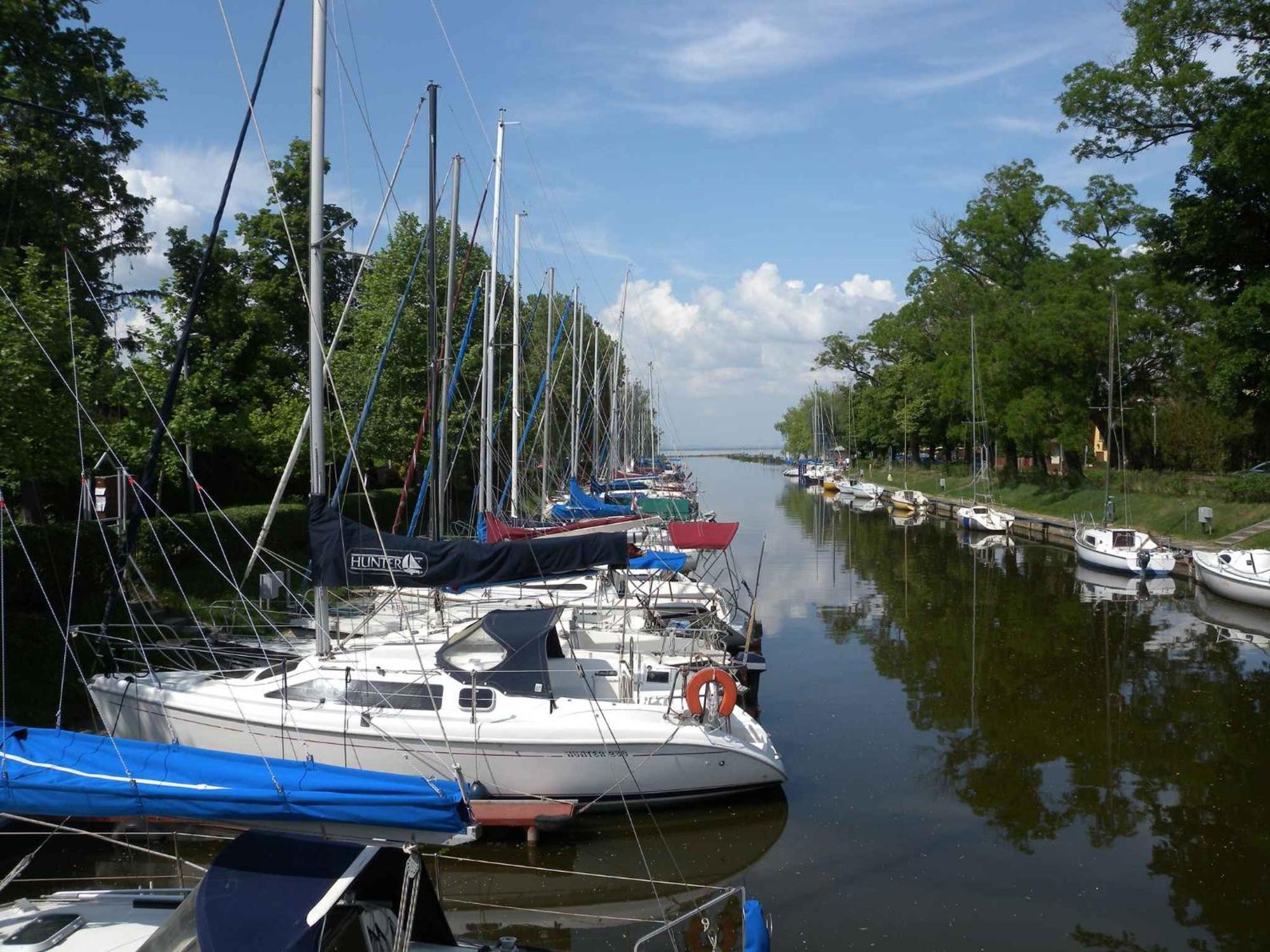 Holiday Homes In Balatonmariafuerdo 48114 外观 照片