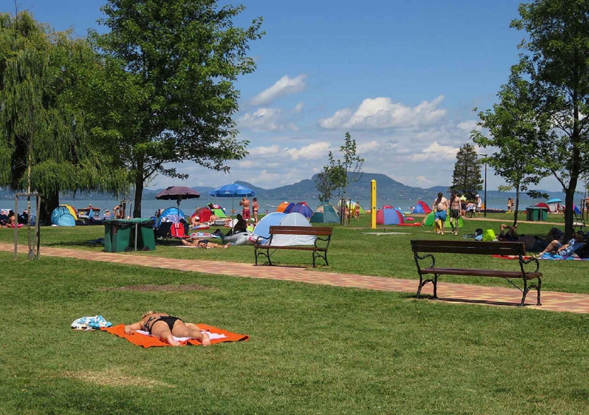 Holiday Homes In Balatonmariafuerdo 48114 外观 照片